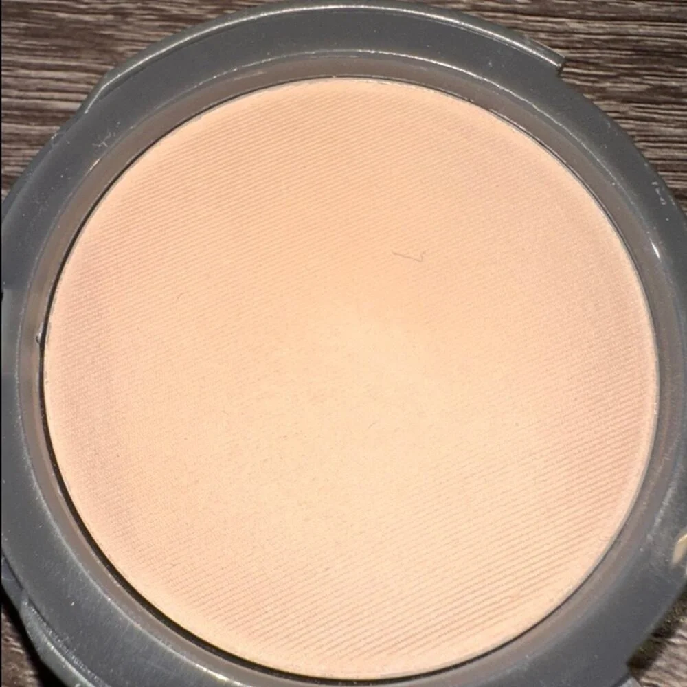 Mirabella pure press foundation pressed makeup face‎